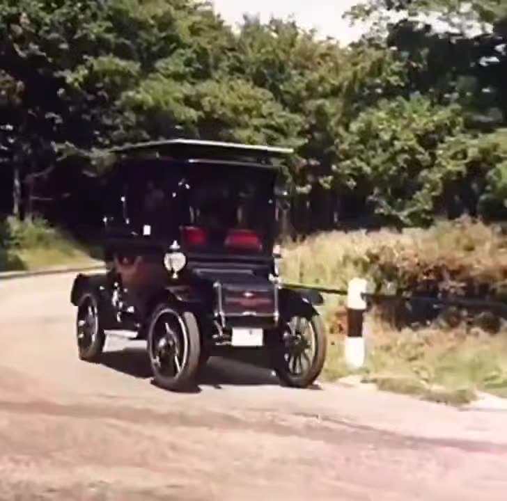 The Worlds first solar-powered car