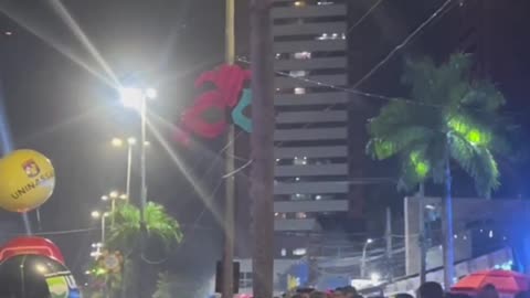 🇧🇷 This city has one of Brazil’s BEST pre-carnival parties!