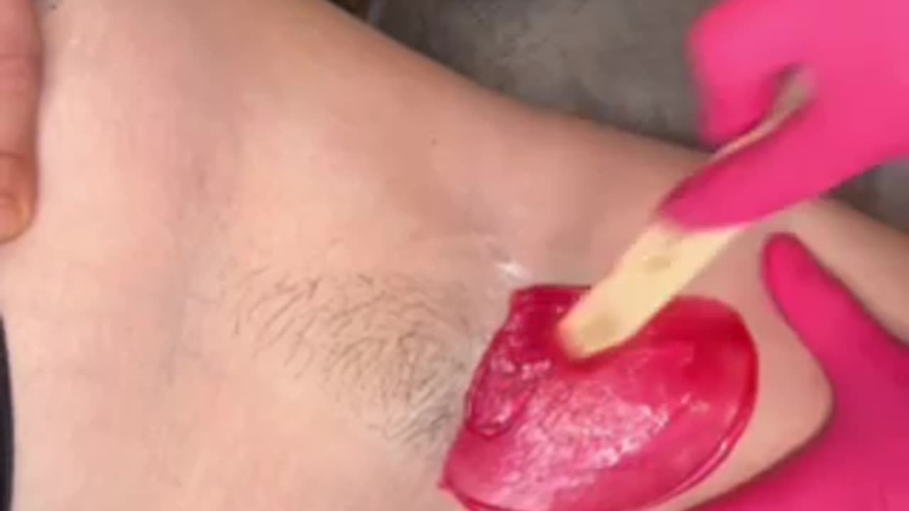 Underarm Waxing in Kentucky | Sexy Smooth Cherry Desire Hard Wax Tutorial by @locallypeachy