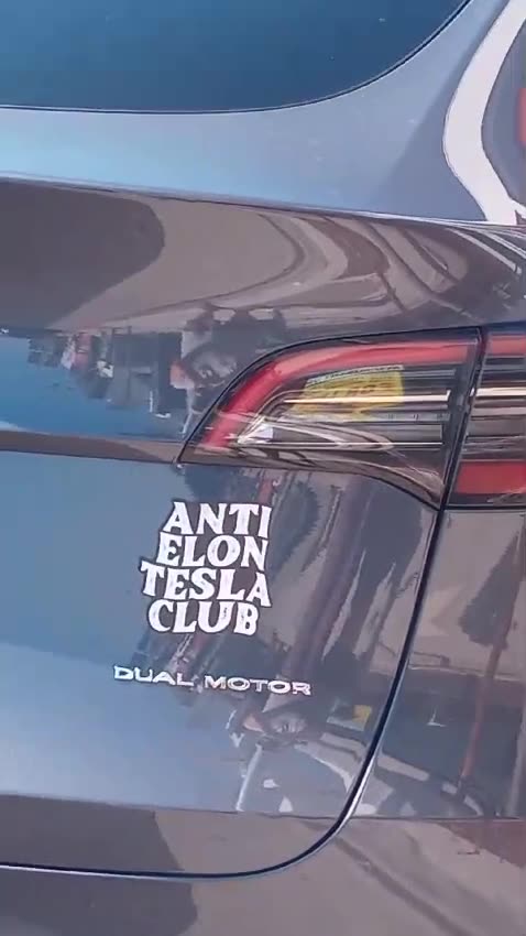 😁😁PLEASE DON'T DESTROY MY TESLA ! I'M A GENOCIDAL LESBIAN COMRADE !!😁😁