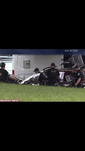 ARMED MAN ARRESTED🚗🥷🏛️🚨👮‍♂️NEAR U.S CAPITOL IN WASHINGTON🏛️🚗🥷🚫👮💫