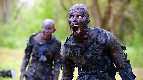 A virus turns humans into fast, bloodthirsty zombies — and there’s no way to escape.