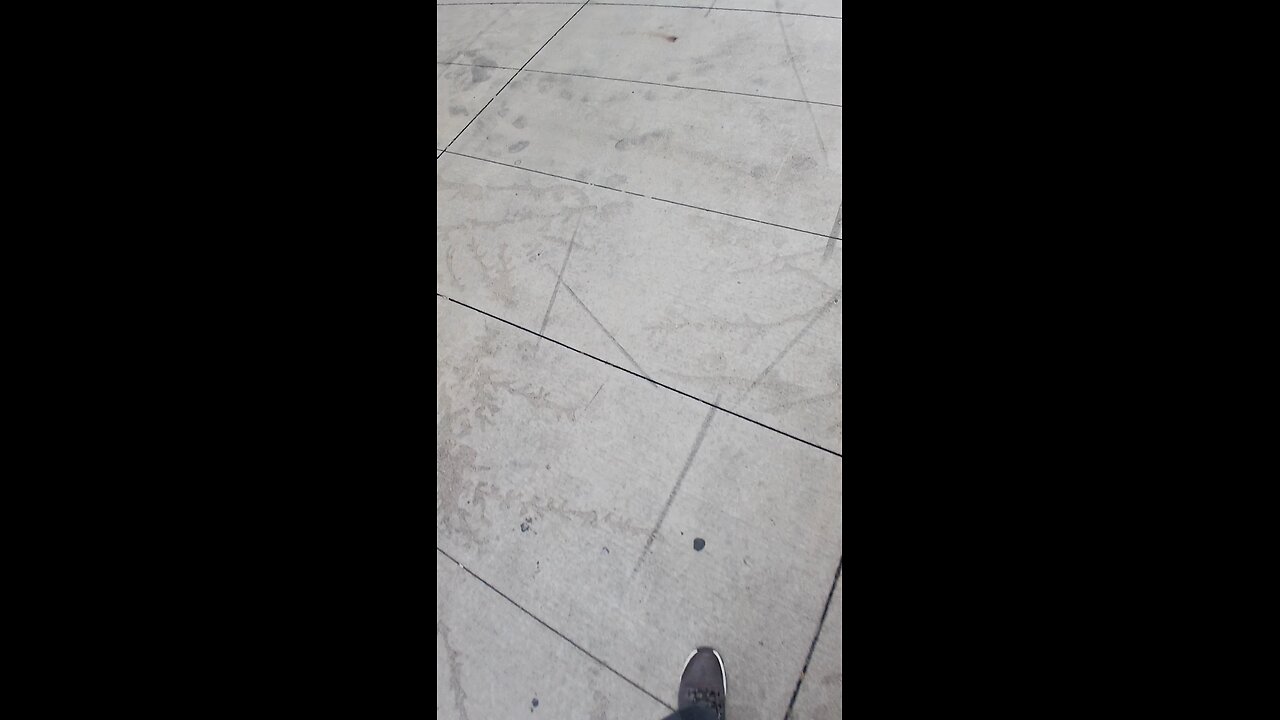 dude screaming