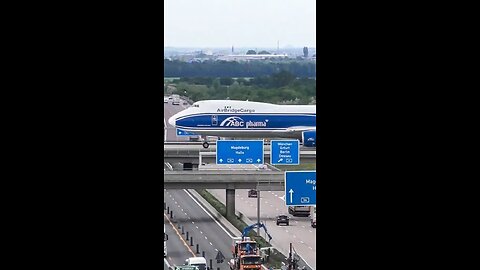 Boeing 747 & An-124 Cross a German Highway—A Surreal Sight!