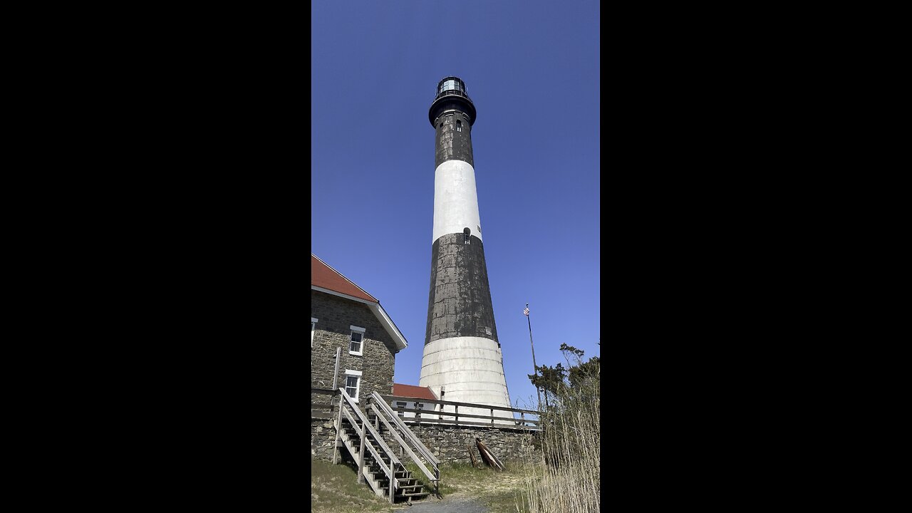 A dab by the lighthouse