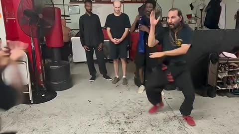 Sparring Match Applying Wing Chun Theory To Mantis Fighter #sifujasonlee #mma #wingchun