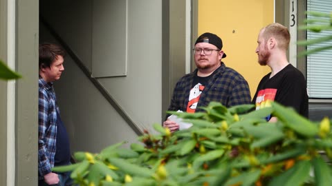 CP TRADER GETS CONFRONTED AT HIS HOUSE. (Milwaukie, Oregon)