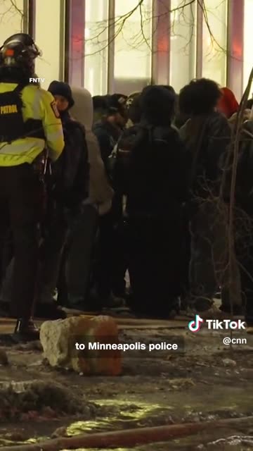 Moment ICE agents arrest multiple people in NYC