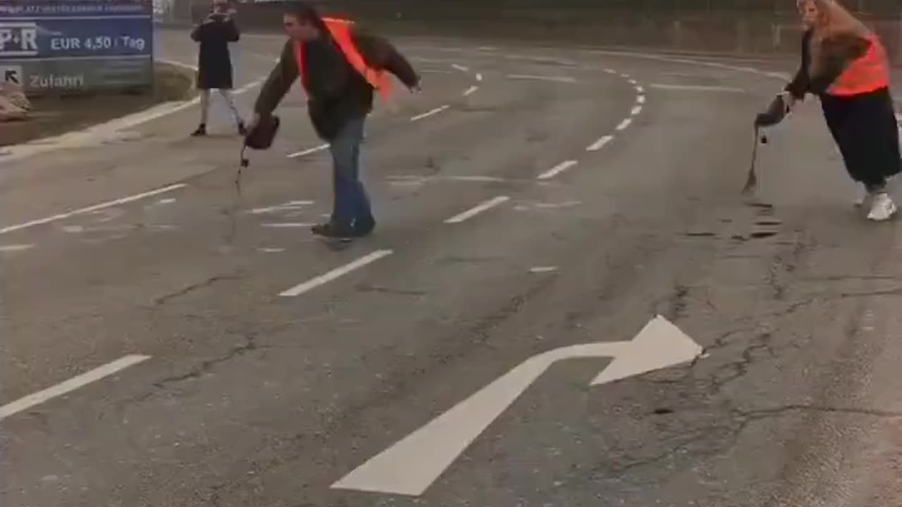 'Just Stop Oil' was stopped by oil 😂