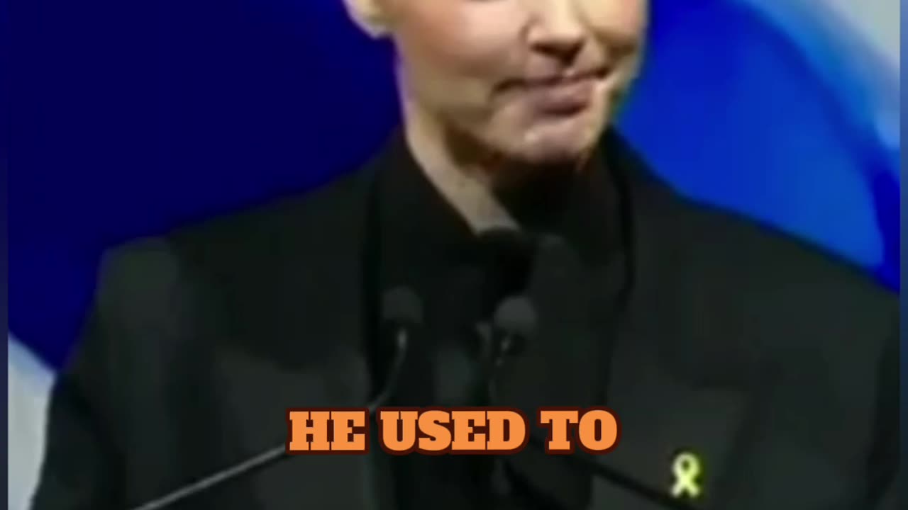 Gal Gadot speaks up for her roots