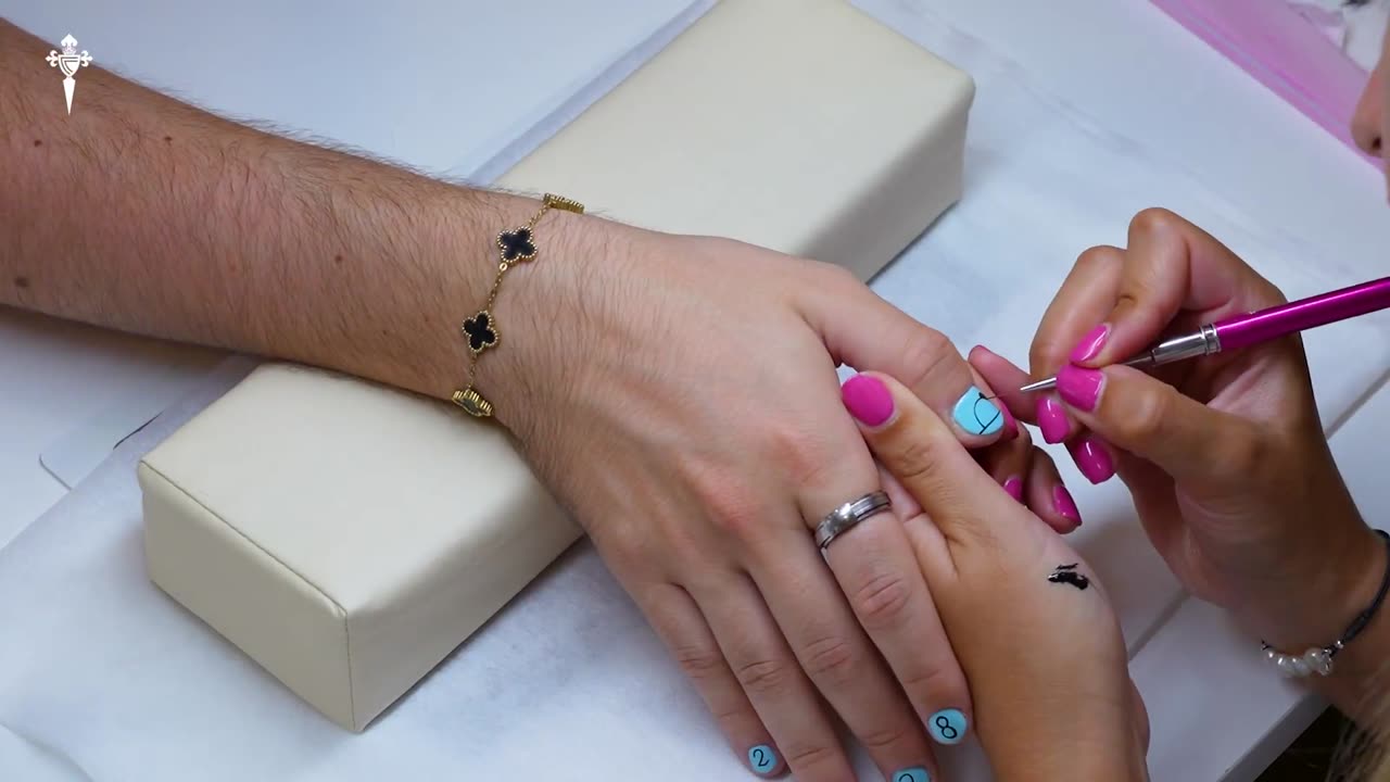 Celta Vigo fans left confused by bizarre Borja Iglesias transfer announcement