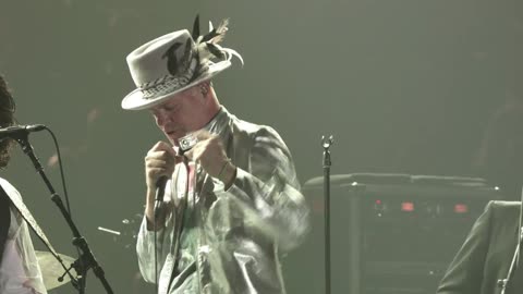Courage (for Hugh MacLennan) - The Tragically Hip (live)