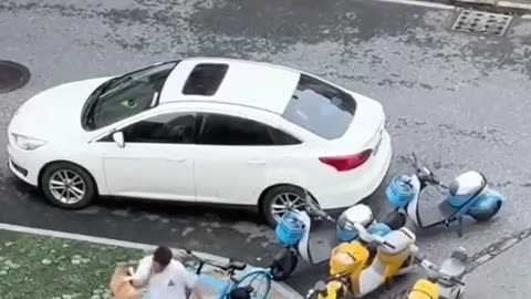 Poor guy just wants his gf back