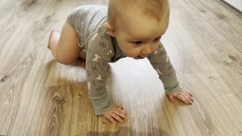 Baby Kayla Crawling On The Kitchen Floor & Talking To Daddy 💕 | Family Vlog