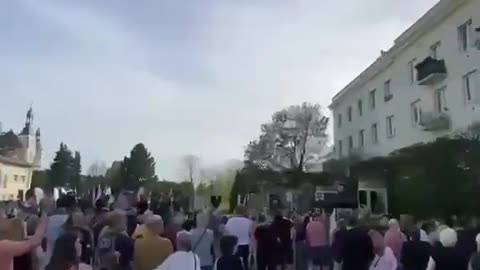 Prawdziwa frekwencja na Placu Artystów podczas spotkania Rafała Trzaskowskiego