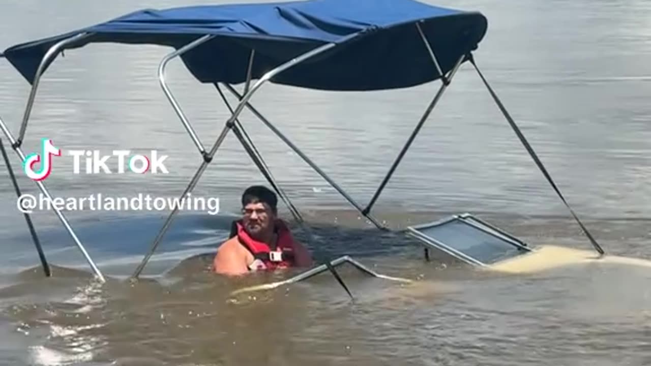 Do you think he's taking on water (via:@heartlandtowing)