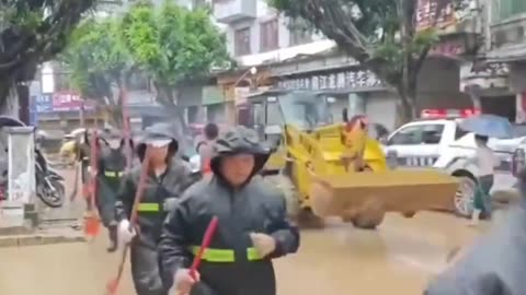BREAKING: 🚨 41,574 people from 11,992 households have been urgently evacuated
