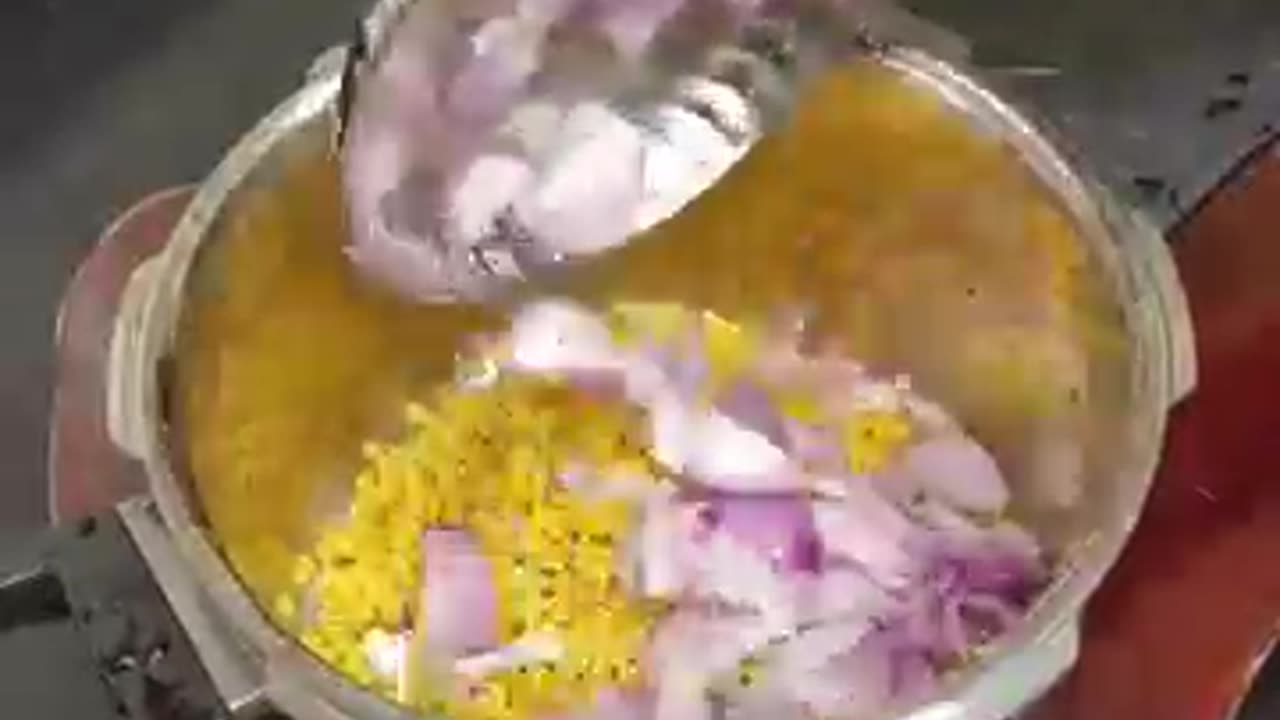 Restaurant style dal tadka