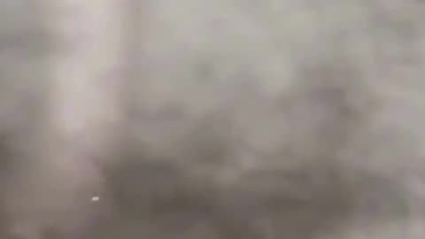 🌪️ Nature’s Fury Unleashed! 💨#Tornado 🌪️ #SevereWeather ⚠️ #NaturePower 💨 #StormChasing 🌩️