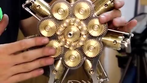 This guy builds an insane 7-cylinder engine