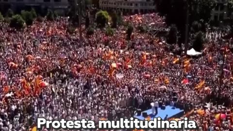 Decenas de miles de personas piden la dimisión de Pedro Sánchez en Madrid
