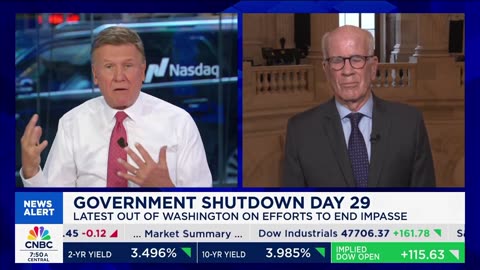 BRUTAL moment for Senate Democrats and Chuck Schumer after Sen. Peter Welch (D) says shutdowns