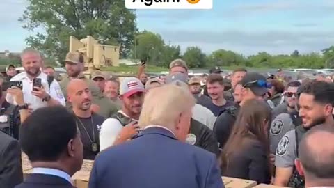 TRUMP Thanks Police For 'Making DC Great Again'👏