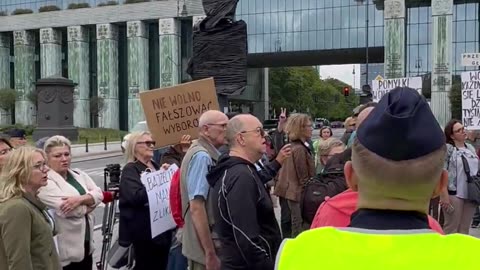 O nie. Oni na nowo wyciągają Mateusza Kijowskiego xDDDDD
