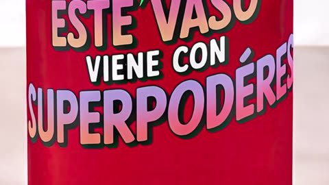 ¡Este vaso te da superpoderes! ¿Te atreves a probarlo? #VasosDivertidos #SuperPoderes