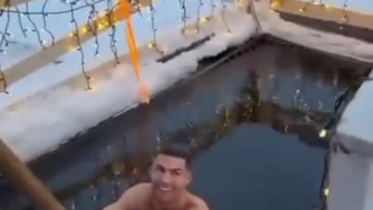 It's feel this cold water 🌊💦