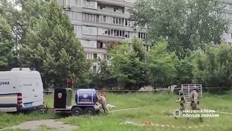 🚨💣 Ukraine Russia War | Kyiv Police Remove Unexploded Munitions After Clashes | RCF