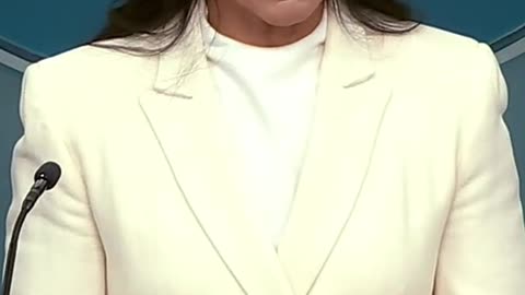 Tulsi Gabbard calls out Obama for playing puppet master in the Russia drama