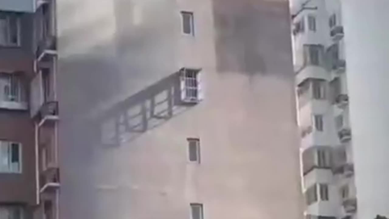 SHADOWS DO NOT ALWAYS 🢢 BEHAVE AS THEY SHOULD