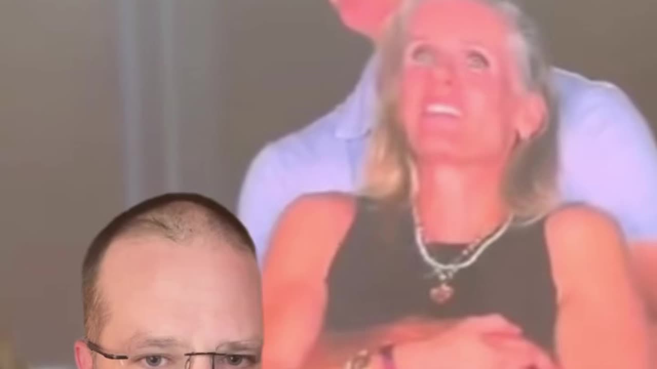 A former employee of Coldplay Affair frontman, Andy Byron, is speaking out