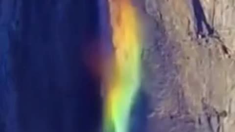 💋 Beautiful Rainbow Waterfall at Yosemite