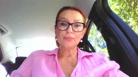 Tko dtoji iza Panairi Online i kako mjenja Online Marketing