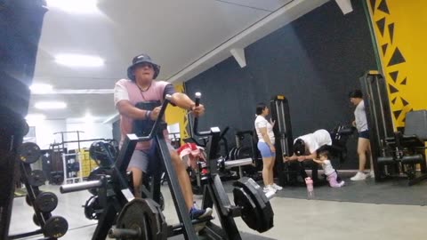 🔥 Día de Espalda: Fuerza, Control y Profundidad en Cada Repetición 💪🖤