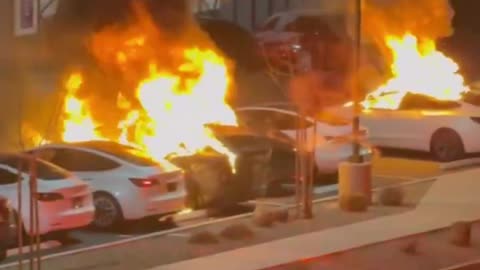 MASSIVE FIRE (ARSON) AT TESLA DEALERSHIP IN LAS VEGAS.