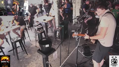 LIVE Music Everyday!