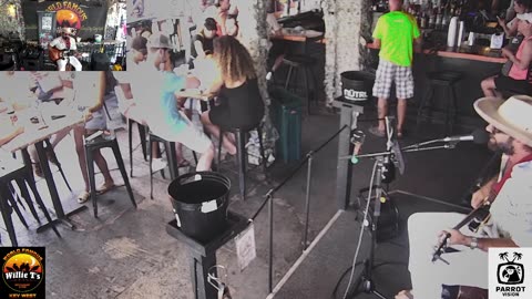 LIVE Music Everyday!