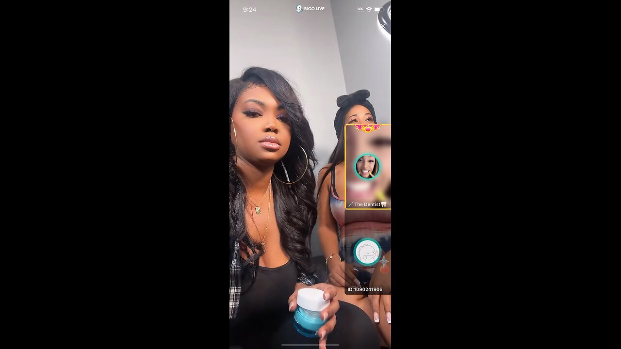 PND link w/Lizz and do her makeup they going out but where’s PYT 👀 oooop