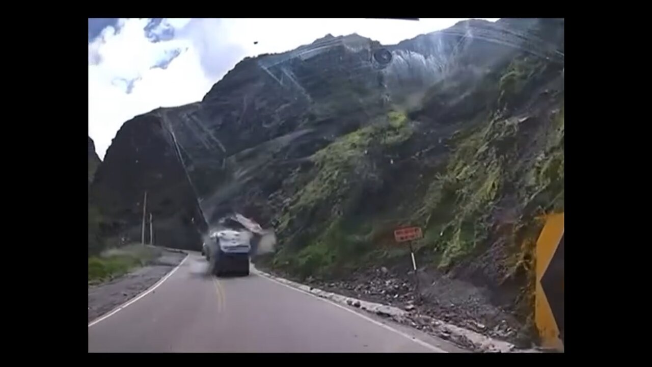 Vehicle crash by big stone