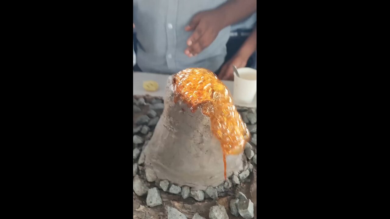 volcano eruption model