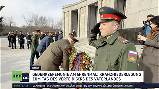 Gedenkzeremonie im Tiergarten: Diplomaten ehren sowjetische Soldaten