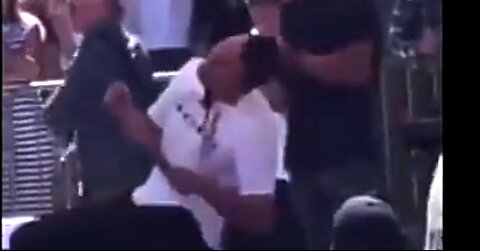 CHARLIE KIRK SHOT IN THE NECK AT UTAH EVENT TODAY, SEPT 10, AND CONFIRMED DEAD 🔥