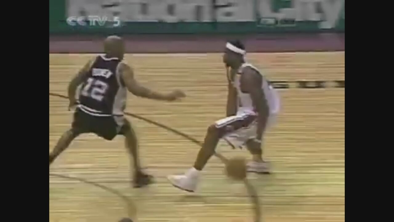 LeBron James 20 Points 7 Ast Vs. Spurs, 2004-05.