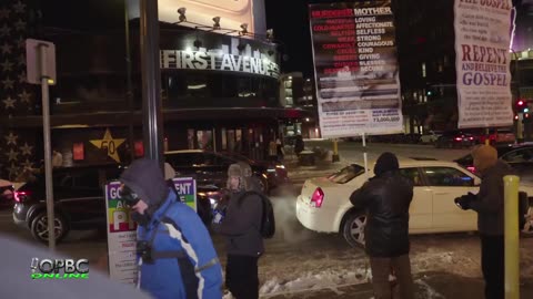 Preaching to Sinners in Downtown Minneapolis *News Year Eve*