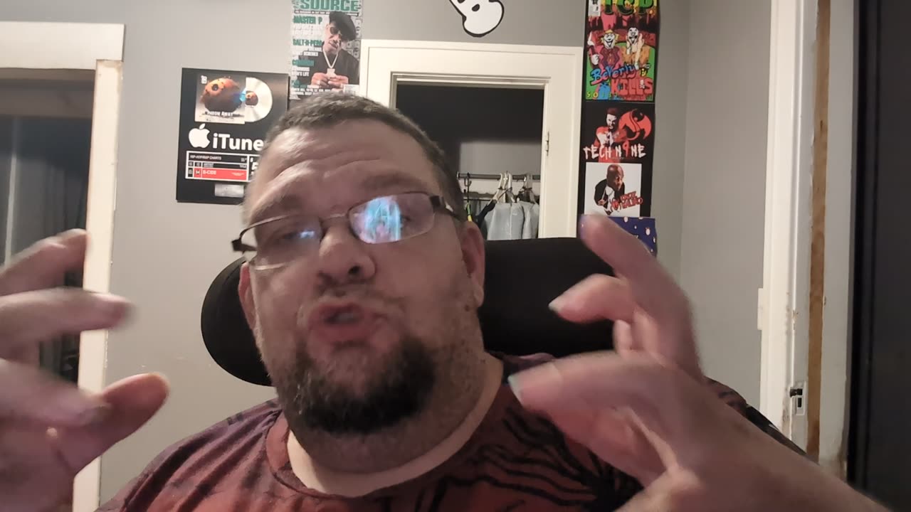 What 25 Days of Going Live Taught Me About Being an Independent Artist