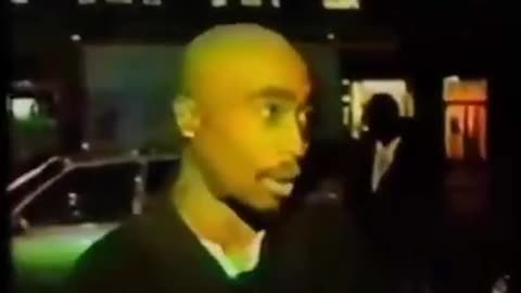 Sound Familiar? 🤔🤔🤔 | 2Pac (Mentions Kirk Cobain 😵)