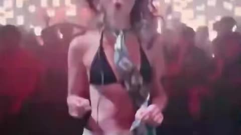 90s Vs 80s music in this video